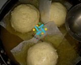 A picture of step 2 of Doughnuts.
