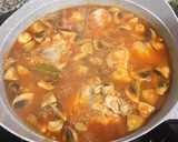 Foto del paso 5 de la receta: Pollo a la cacerola