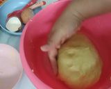 Foto langkah ke 3 dari resep Roti Isi Sosis Bakso.