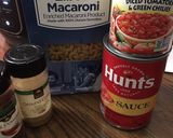 A picture of step 1 of Chili Mac and cheese.