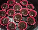 Foto langkah ke 5 dari resep Bolu Kukus Pisang Coklat (Eggless, No Mixer).