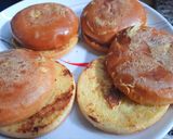 A picture of step 4 of Anday wala burger 😋😋😋.