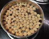 A picture of step 1 of Soybean Tahari.