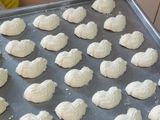 Kue bangkit santan