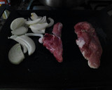 Foto del paso 2 de la receta: Pavo a la plancha con cebolla caramelizada