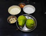 A picture of step 1 of Pears Halwa.