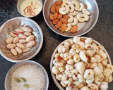 मखाना फिरनी (Makhana Phirni Recipe in Hindi) रेसिपी चरण 1 फोटो