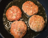 Foto del paso 8 de la receta: Fiesta de hamburguesas 🍔🥳niños