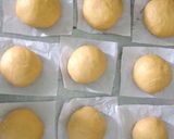 Foto langkah ke 4 dari resep 30.Bomboloni/Donat labu kuning.