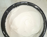 Foto del passaggio 6 della ricetta Torta di pavesini al cacao con crema al cocco