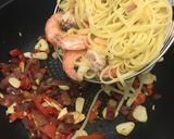 Foto langkah ke 3 dari resep Spagetti Aglio Olio.