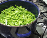 Foto del paso 1 de la receta: Nopales a la mexicana con chile cascabel