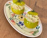 Une image de l'étape 3 de Tomate farcie aux crevettes et à la crème d’avocat.