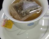 A picture of step 3 of Lemon Cardamom Tea.