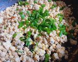 Hình bước làm 2 của món Trứng rang thịt xay cà chua