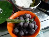 Kelepon Ketan Hitam