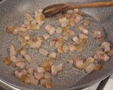 Lazac brokkolis gomba mártásban recept fázis 3 fotója