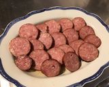 Une image de l'étape 6 de Saucisse de morteau au thym et romarin frais.