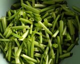 Foto langkah ke 2 dari resep Tumis kangkung orisinal.