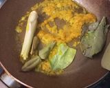 Foto langkah ke 2 dari resep Ayam bumbu kuning (start 8m+).