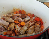 Foto del paso 3 de la receta: Pochas con costillas de cerdo y chorizo asturiano