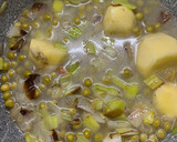 Foto del paso 3 de la receta: Crema de guisantes olla GM h
