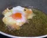 รูปขั้นตอนการทำที่ 3 ของ ข้าวผัดคะน้าปลาเค็ม ไข่ดาวกรอบ