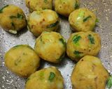 आलू प्याज़ की कचौड़ी (aloo pyaz ki kachodi recipe in Hindi) रेसिपी चरण 4 फोटो