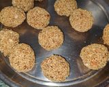 A picture of step 3 of तिल लड्डू.