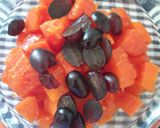 A picture of step 2 of Papaya Salad.