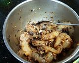 A picture of step 3 of Toufu steam shrimp.