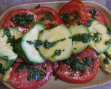 Foto del paso 4 de la receta: Tomates, atún y aguacate con aceite de albahaca