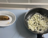 Foto del paso 1 de la receta: Crep de morcilla con manzana y cebolla caramelizada