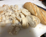 Foto del paso 1 de la receta: Karlovarsky knedlik 🇨🇿 (masa de pan y huevo típica checa para guarnición)