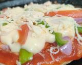 હોમમેઇડ પિઝા..  🍕 (Home Made Pizza Recipe In Gujarati) રેસીપી સ્ટેપ5ફોટો