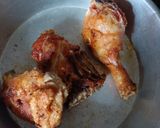 Foto langkah ke 1 dari resep Ayam Goreng Mentega.