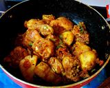 A picture of step 4 of Murg Tariwala.