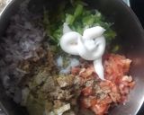 A picture of step 4 of Veggie mayo rolls.