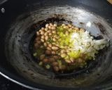 A picture of step 4 of Aloo bonda.