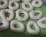 Foto langkah ke 2 dari resep Donat Ketan.