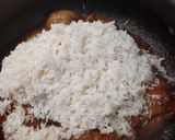 A picture of step 5 of Matar Murg Tahiri.