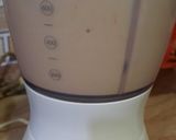 A picture of step 4 of Chikoo shake.