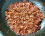 Foto del paso 3 de la receta: Coca de tomate y ventresca de atún con masa de harina de garbanzo