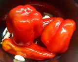 Foto del paso 3 de la receta: Pimientos Rojos asados en Olla de Cocción Lenta