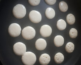 عکس مرحله 1 از دستور پنکیک سکه ای 🌸