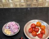 A picture of step 1 of Tomato Bharta.