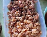 Foto langkah ke 1 dari resep Sambel Ebi, Cumi Asin, Telur.
