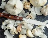 A picture of step 1 of Garlic paste.