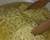 Foto langkah ke 1 dari resep Mie Goreng Seafood.