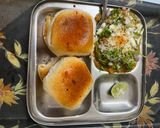 A picture of step 11 of Cheese Pav Bhaji.